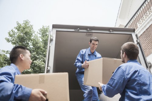 Removal van for local home moves in St Johns Wood