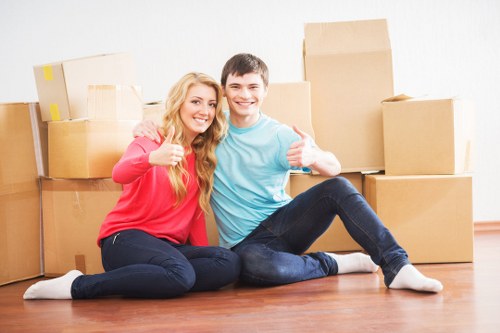 Local packing and unpacking support for families moving in St Johns Wood