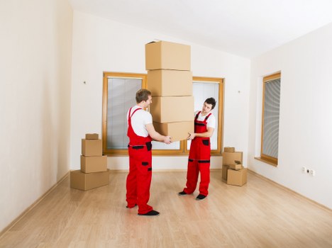 Careful packing and furniture protection for a local home move